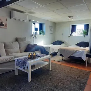 https://rya-b-b-tollarp-lagenhetsboende.hotel-malmo.com